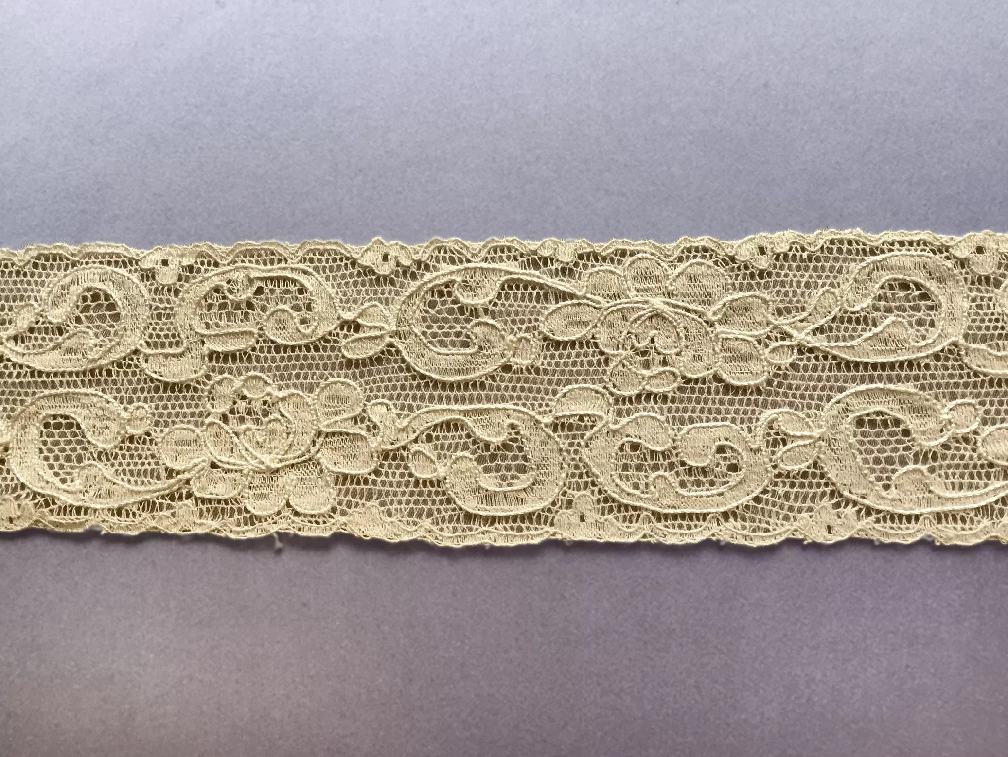 1 1/2″ Antique Beige Scrolls & Peonies Vintage Lace Trim (Made in France)